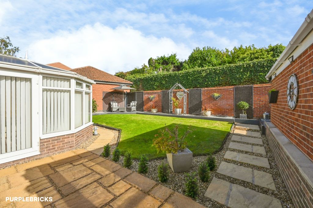 Property photo 2 of 24 Rear Garden