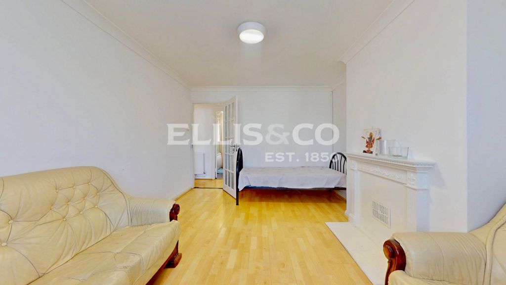 Property photo 1 of 16 Picture No. 11