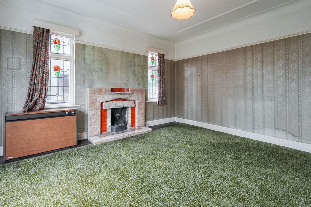 Property photo 3 of 25 Hafan, Johnstown, Wrexham Road, Wrexham, Ll14 1Pe