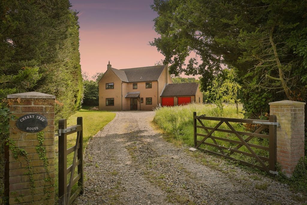 Property photo 1 of 22