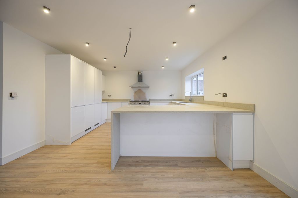 Property photo 3 of 20 Dsc_5903