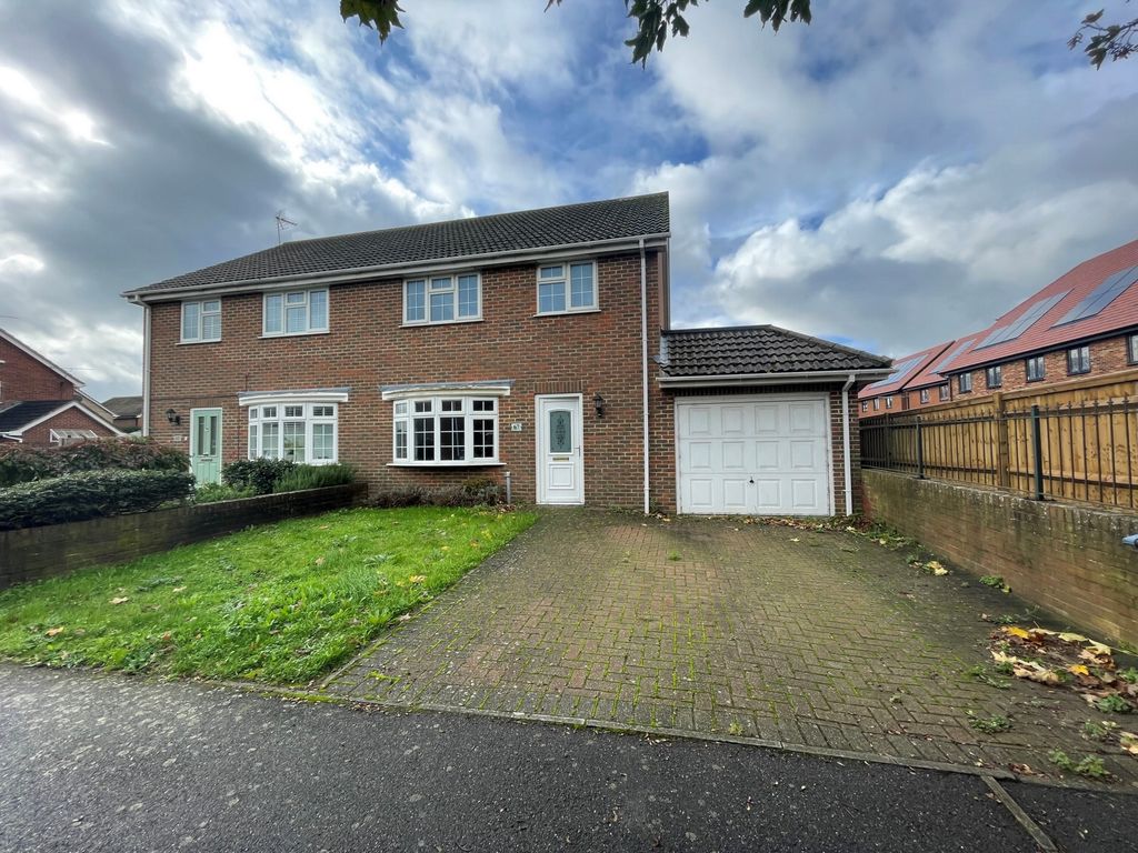 Property photo 1 of 9 Photo 1