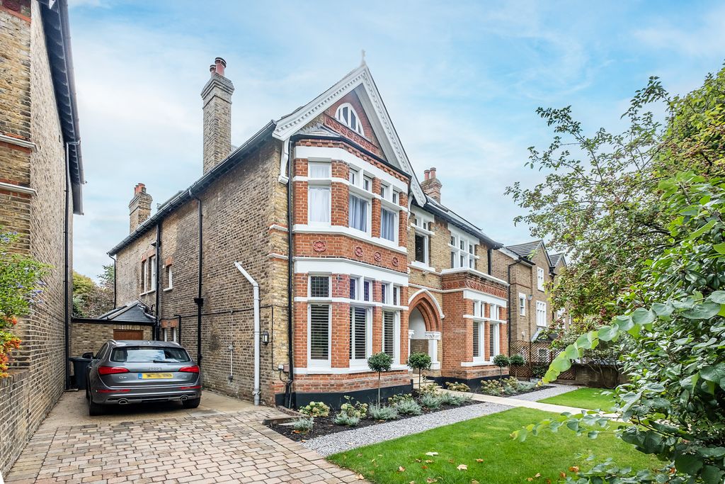 Property photo 1 of 19