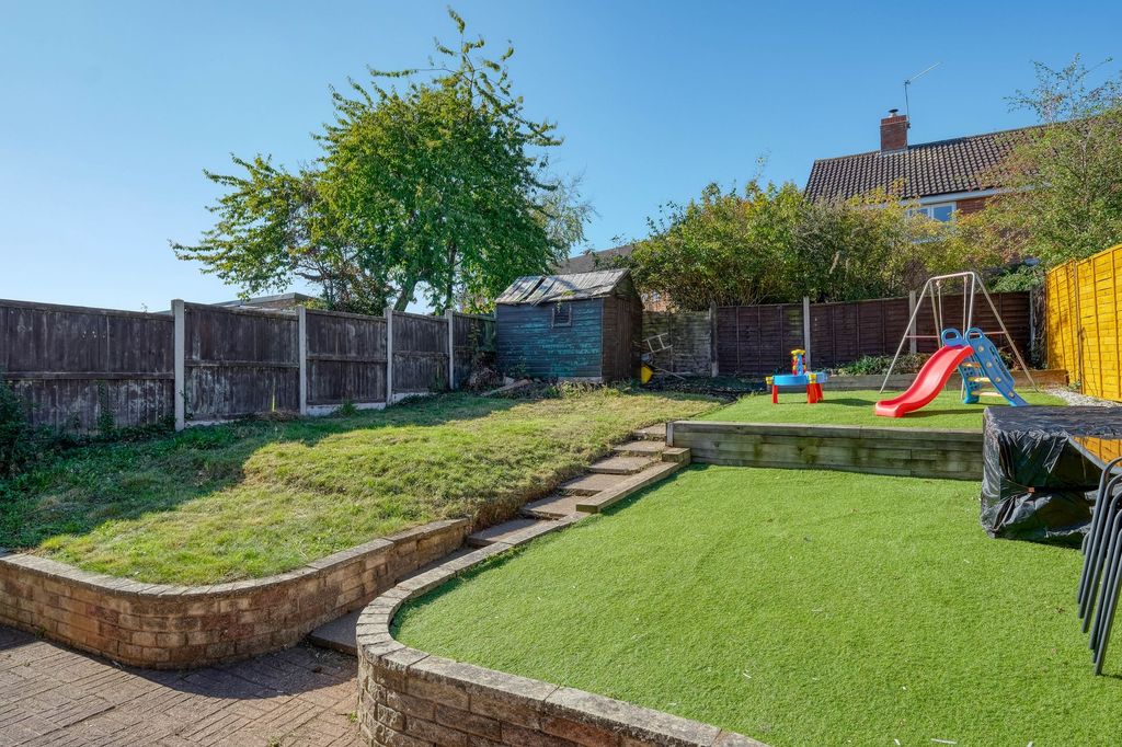 Property photo 2 of 9