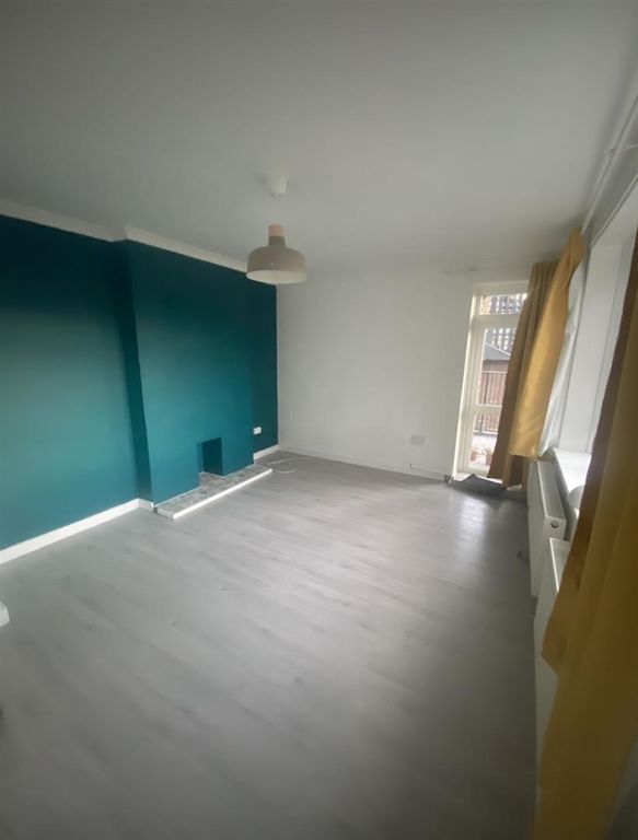 Property photo 3 of 13 Img_8676.Jpg