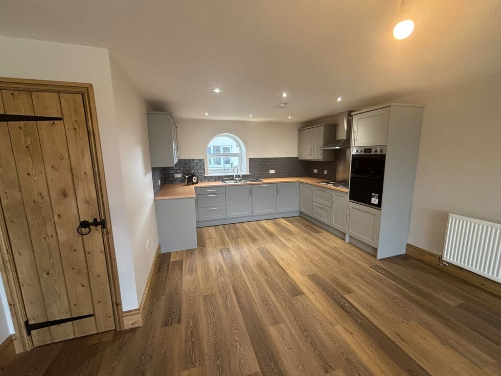 Property photo 2 of 20 Picture No. 01