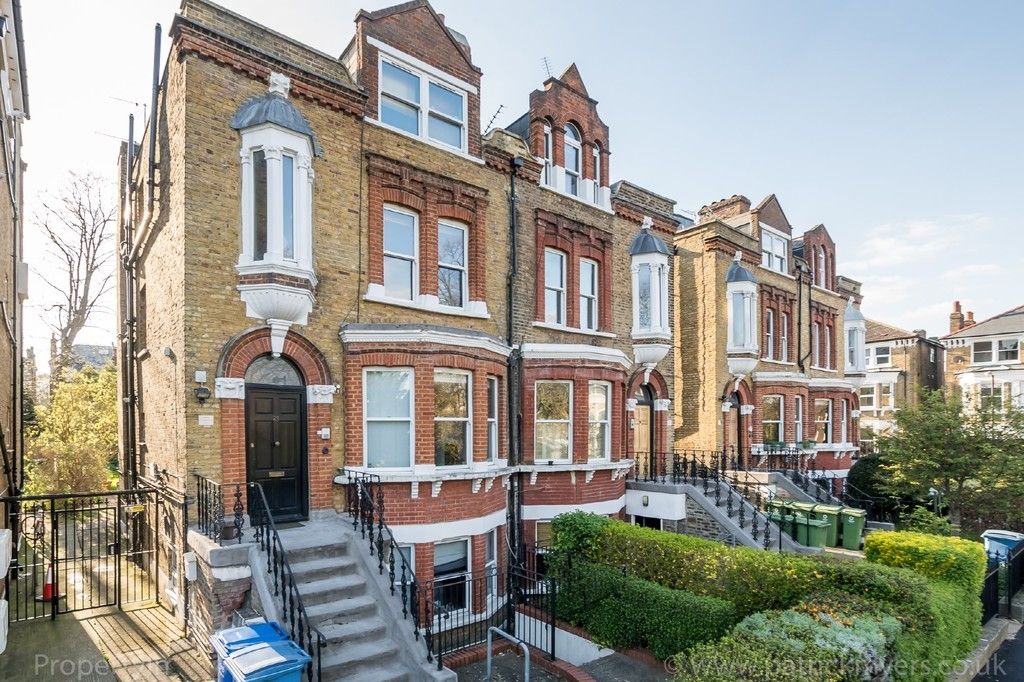 Property photo 1 of 12 External