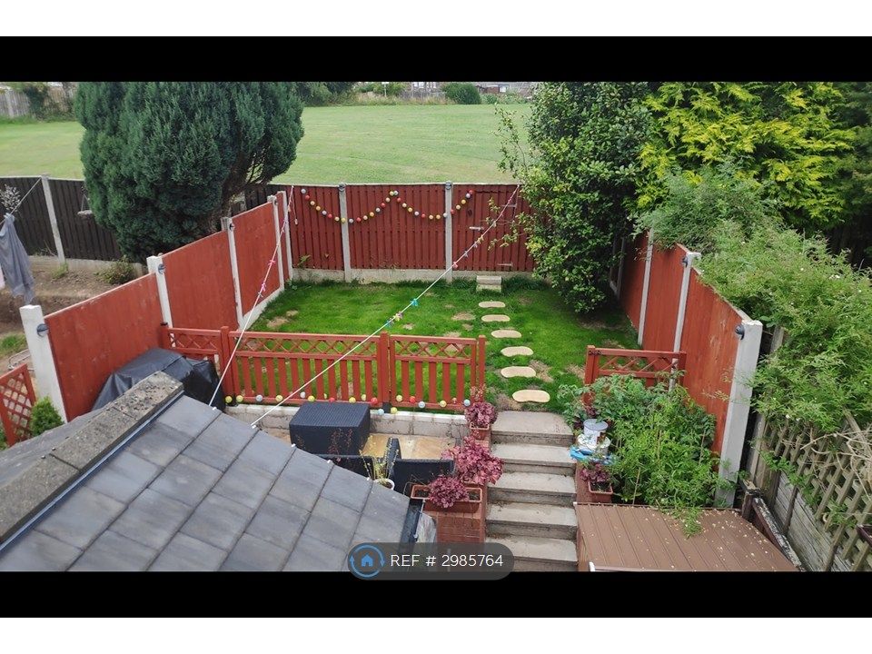 Property photo 2 of 26