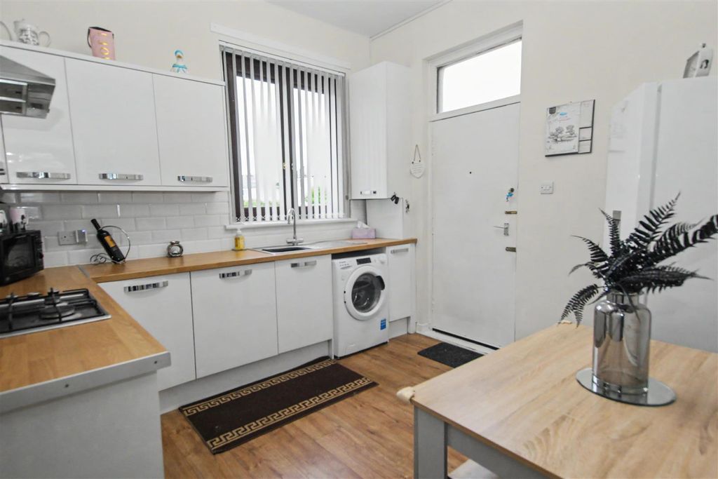 Property photo 3 of 13 4.Jpg