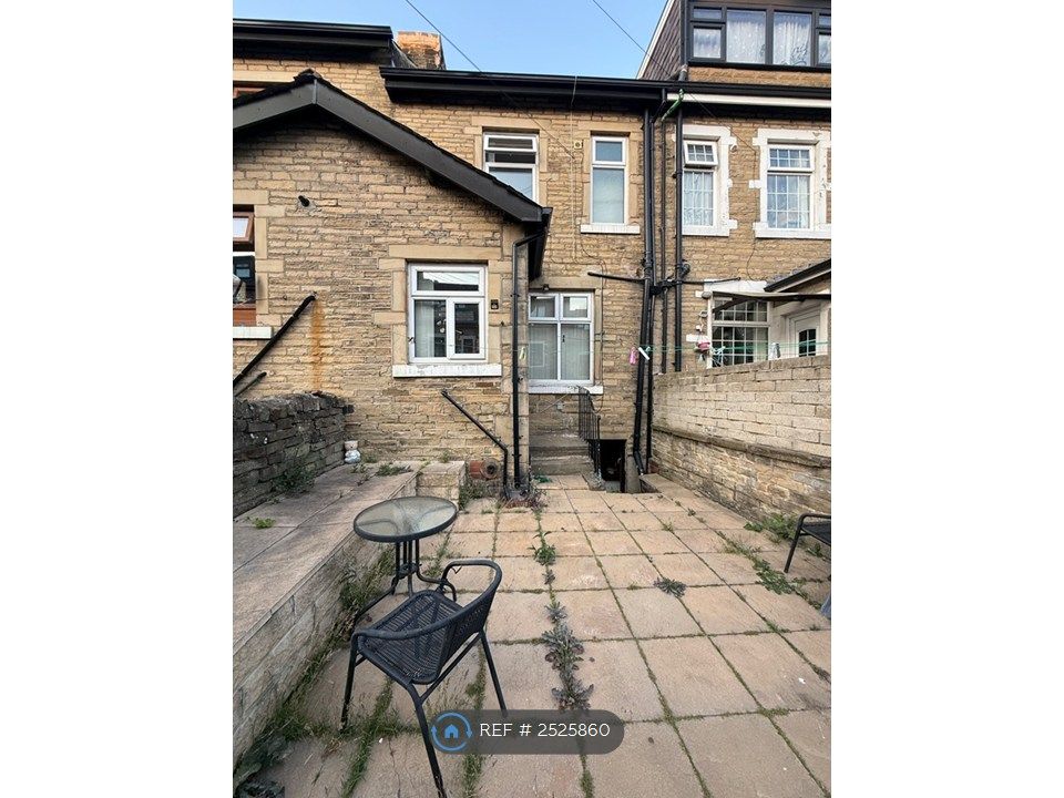 Property photo 2 of 24