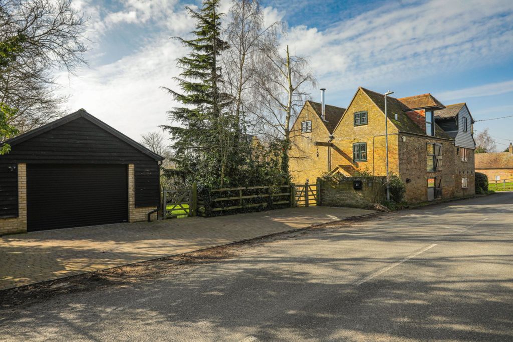 Property photo 2 of 24 Picture 2