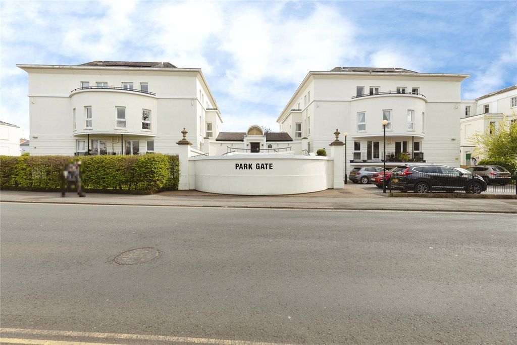 Property photo 1 of 10 General View