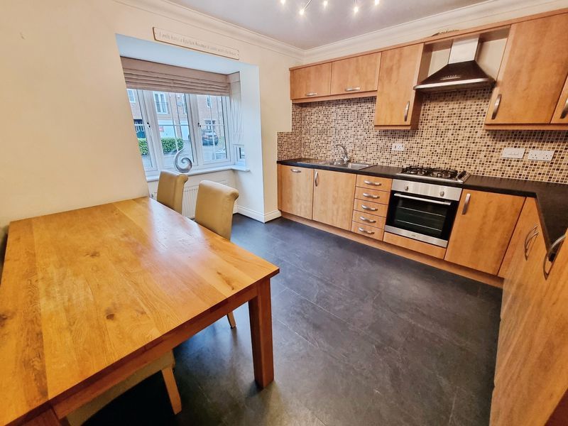 Property photo 2 of 10 Photo 8