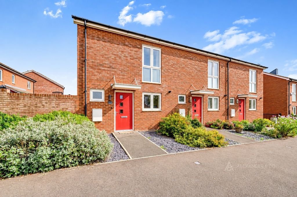 Property photo 1 of 11 Pbox-Img.Png