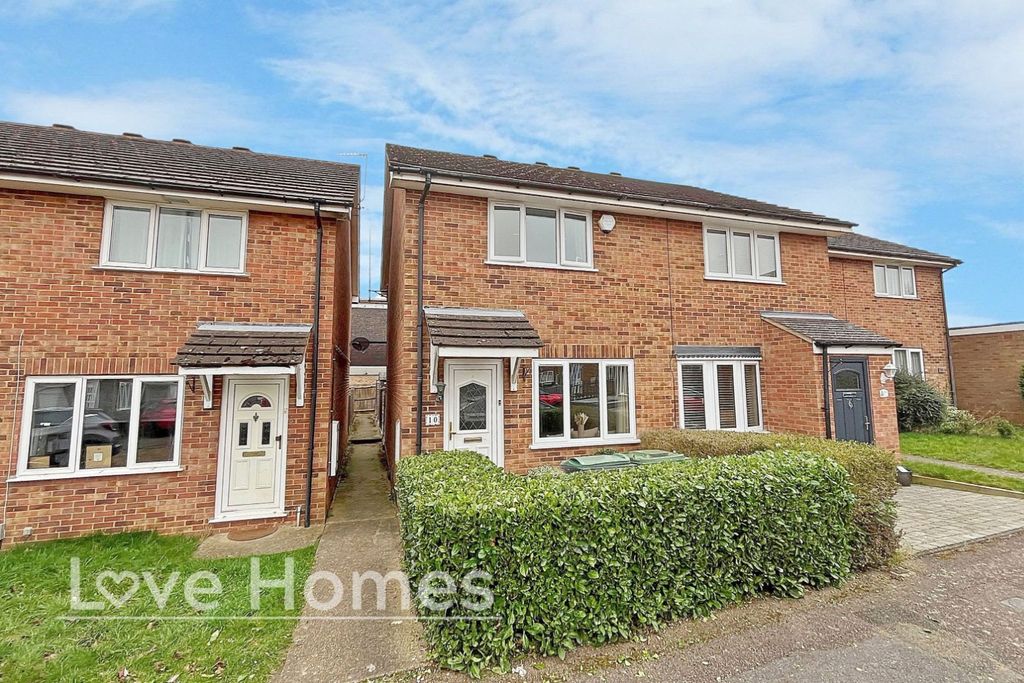 Property photo 1 of 9 4029932