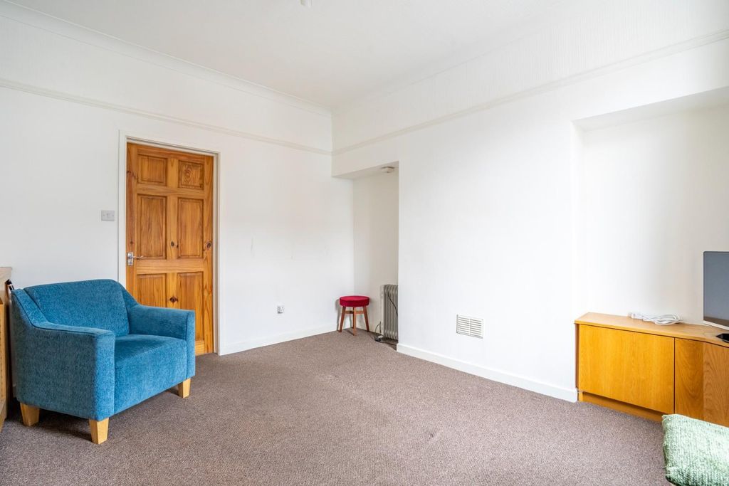 Property photo 2 of 14 Living Room