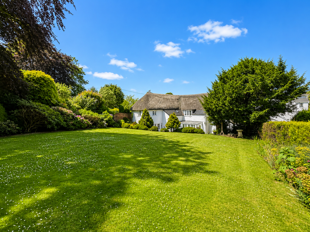 Property photo 1 of 32
