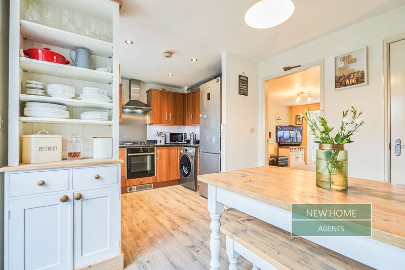 Property photo 3 of 30 Photo 25