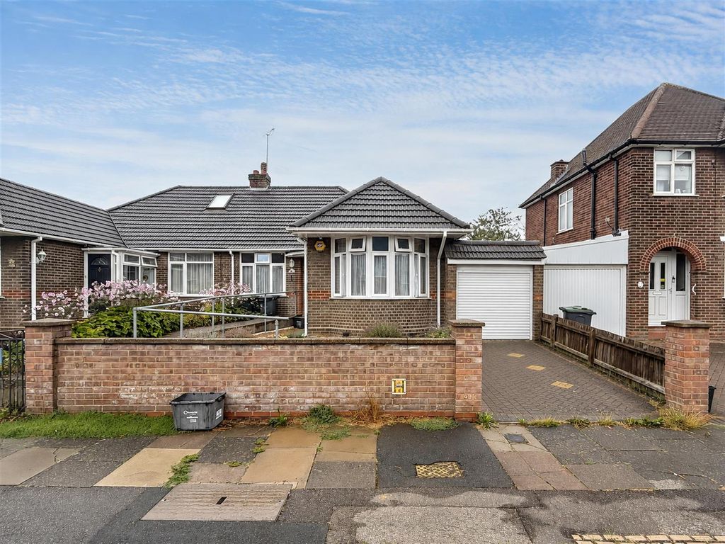 Property photo 1 of 18 Db505802-6B88-4520-Af91-3Fb46B221734.Png