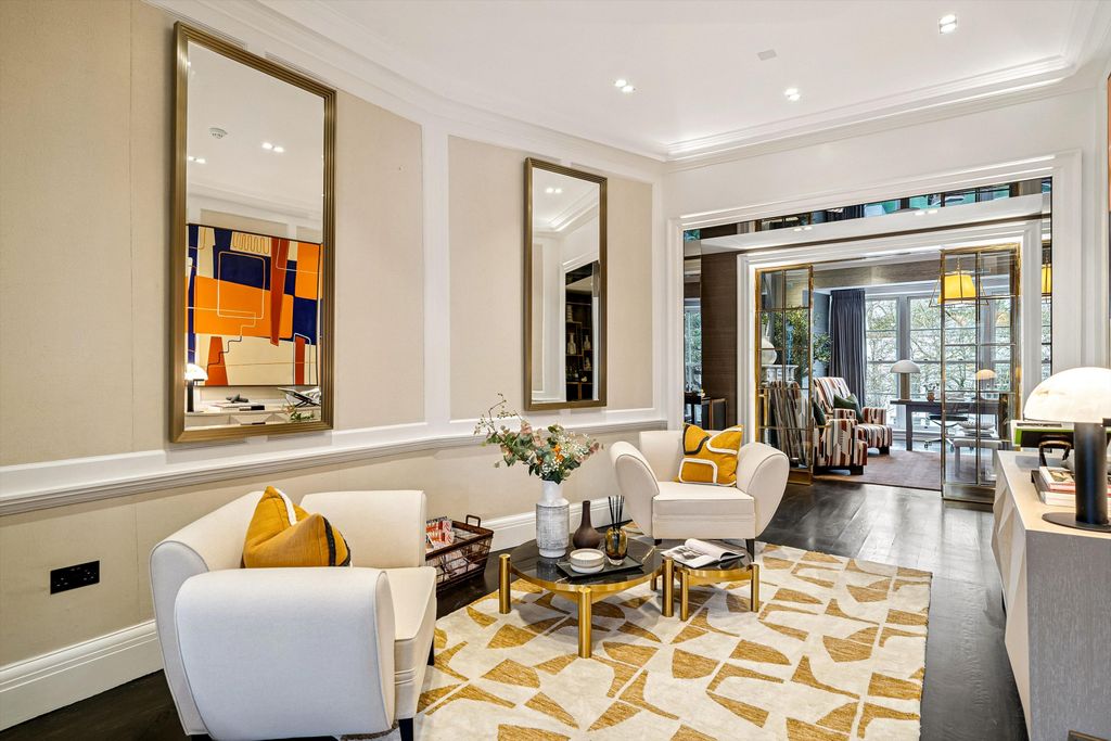 Additional image 28 of 8 bed terraced house to rentCheyne Walk & Cheyne Mews, London SW3