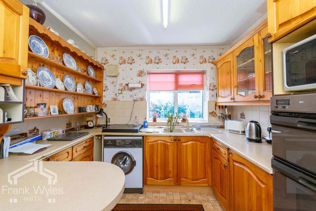 Property photo 3 of 8