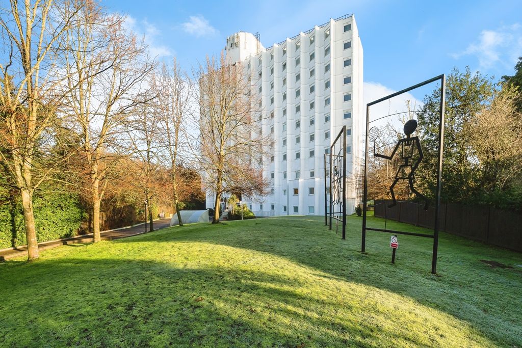 Property photo 1 of 20 Pbox-Img.Jpg