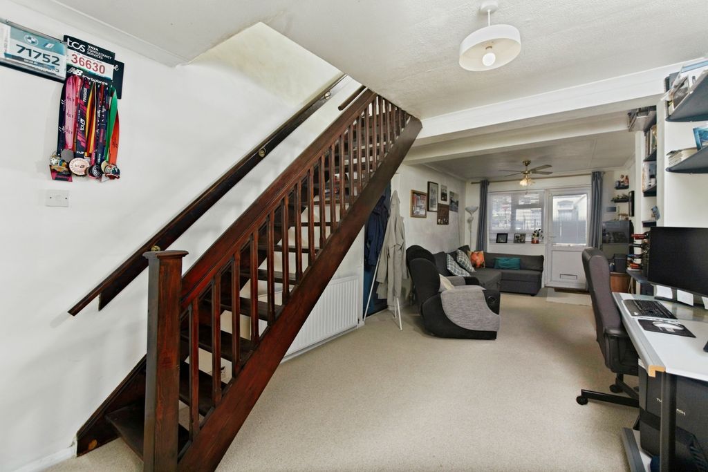 Property photo 2 of 19 Pbox-Img.Jpg