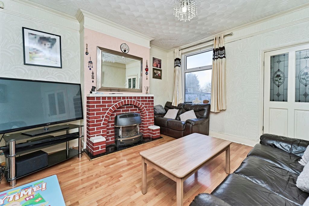 Property photo 3 of 15