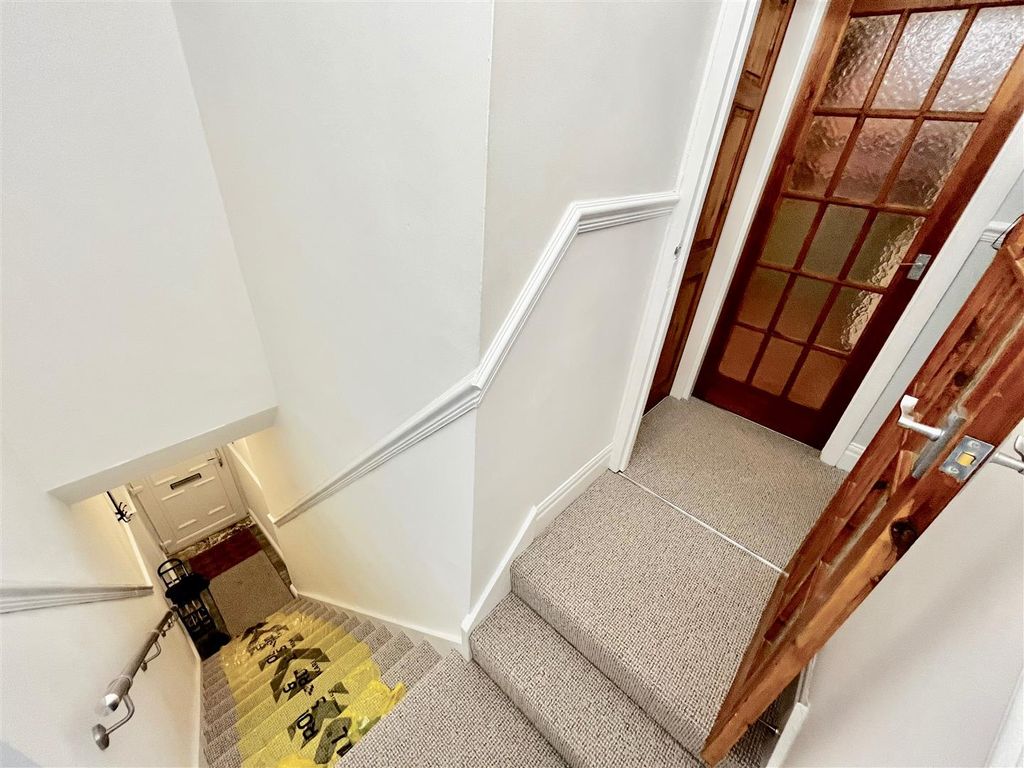 Additional image 8 of 2 bed flat for saleSouthend Terrace, Sheriff Hill, Gateshead NE9