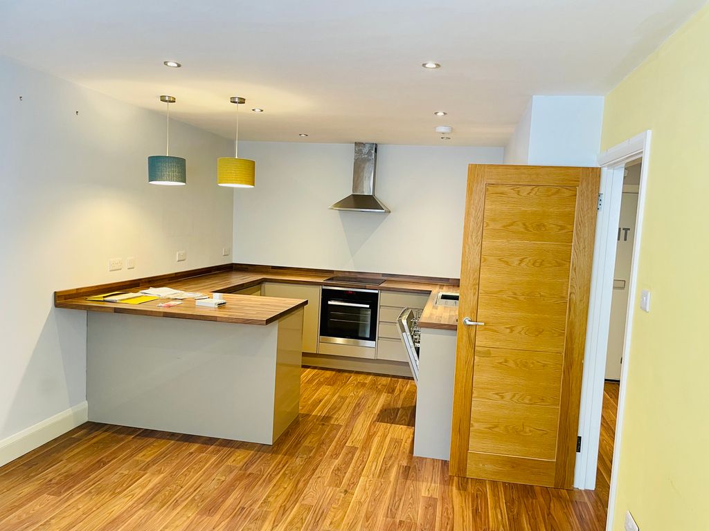 Property photo 2 of 16 Kitchen View