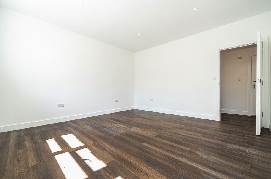 Property photo 2 of 16 13