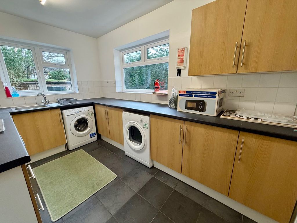 Property photo 2 of 11 Picture No. 04