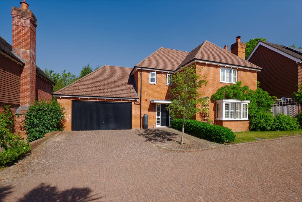 Property photo 1 of 23