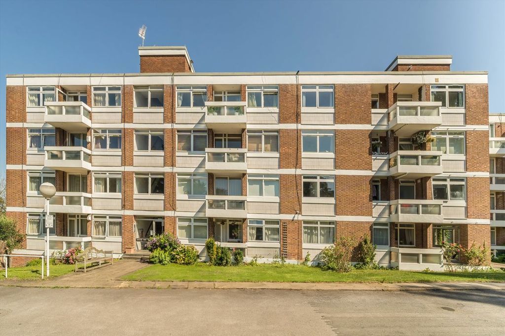 Property photo 1 of 1