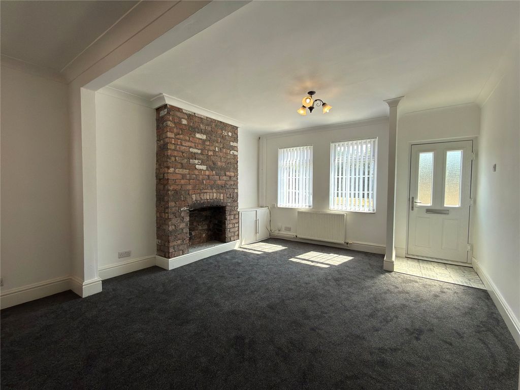 Property photo 3 of 11 Picture No. 02