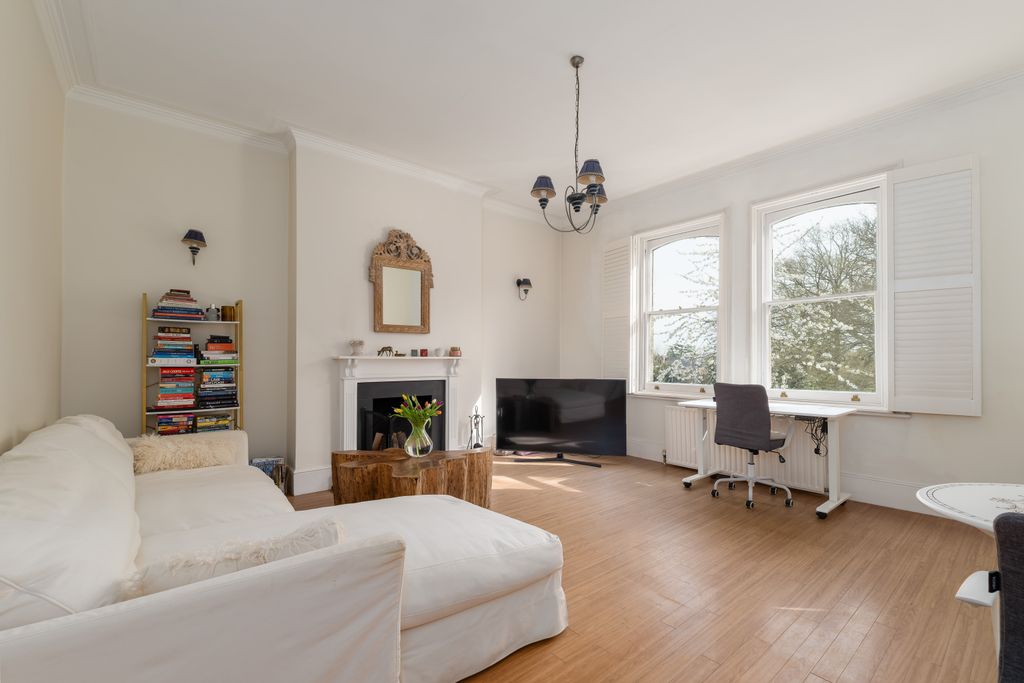 Property photo 3 of 7