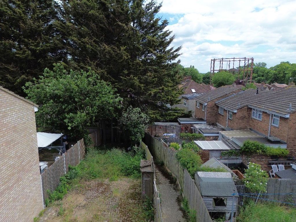 Property photo 3 of 7