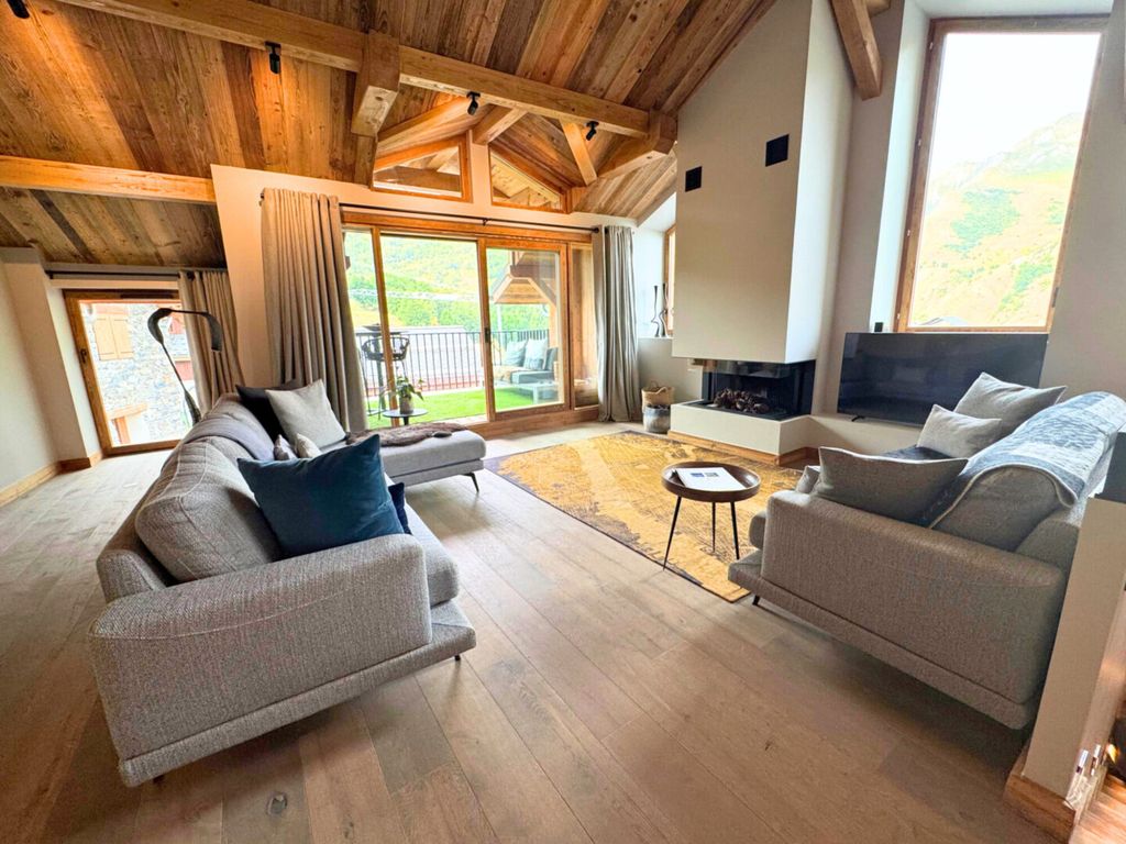 Property photo 1 of 12 Saint-Martin-De-Bell