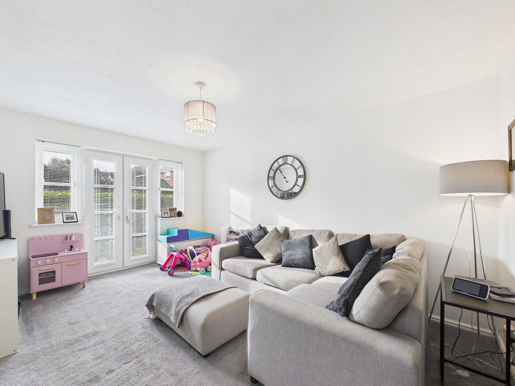 Property photo 2 of 17