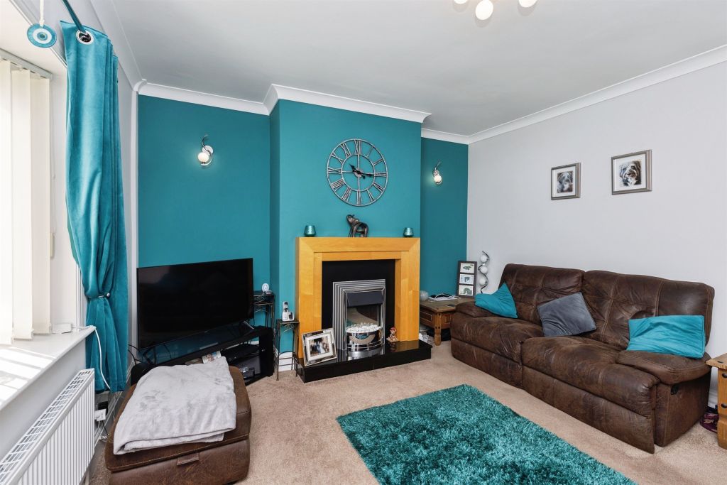 Property photo 2 of 13