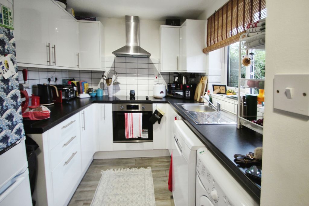 Property photo 2 of 13 74Fbc839-Img_4058