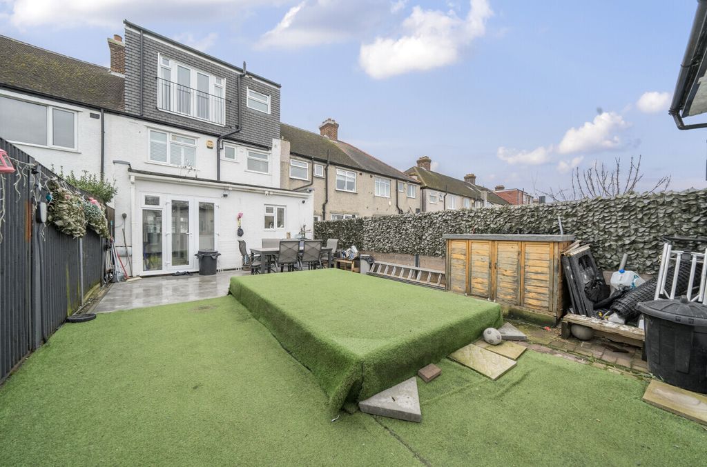 Additional image 17 of 4 bed terraced house for saleGreenwood Road, Mitcham CR4