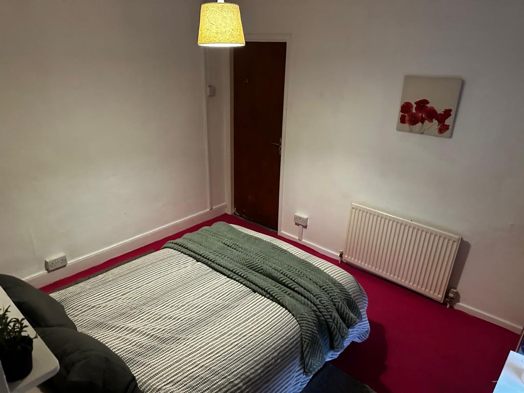 Property photo 2 of 3