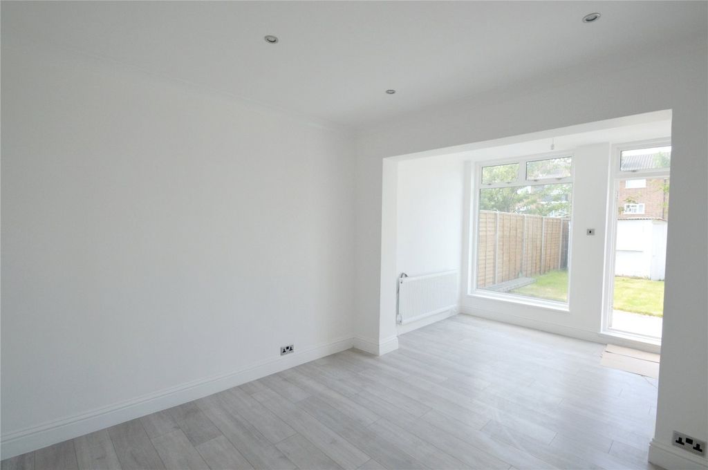 Property photo 2 of 13 Picture No. 04
