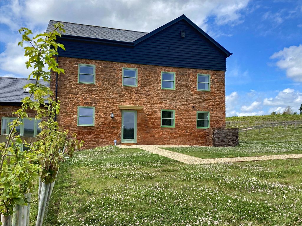 Property photo 1 of 10 Front