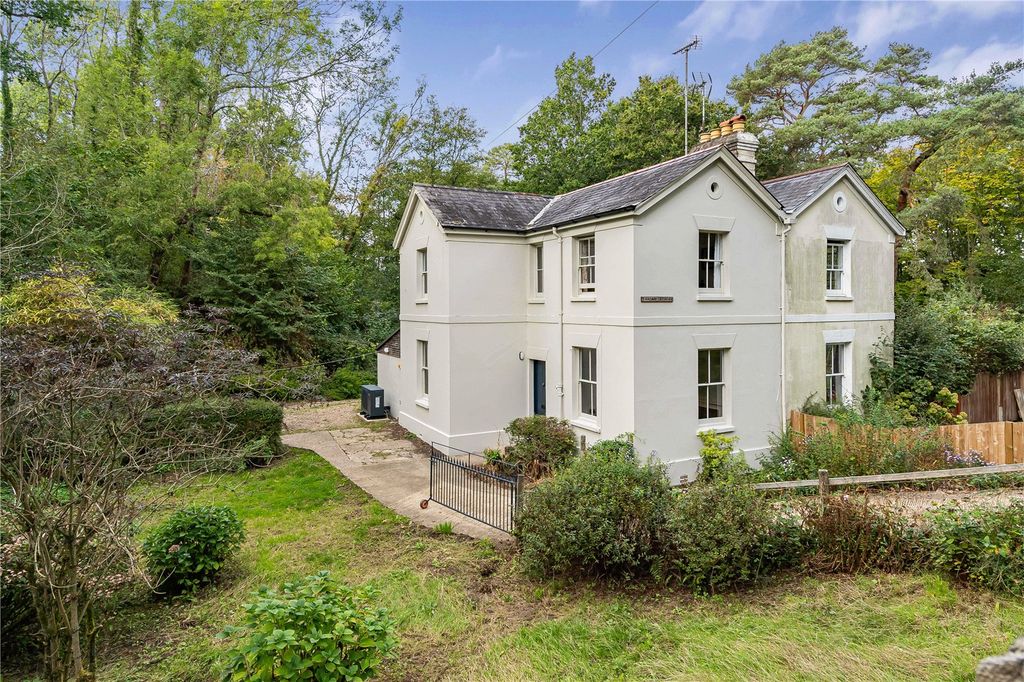 Property photo 1 of 35 Picture No. 23