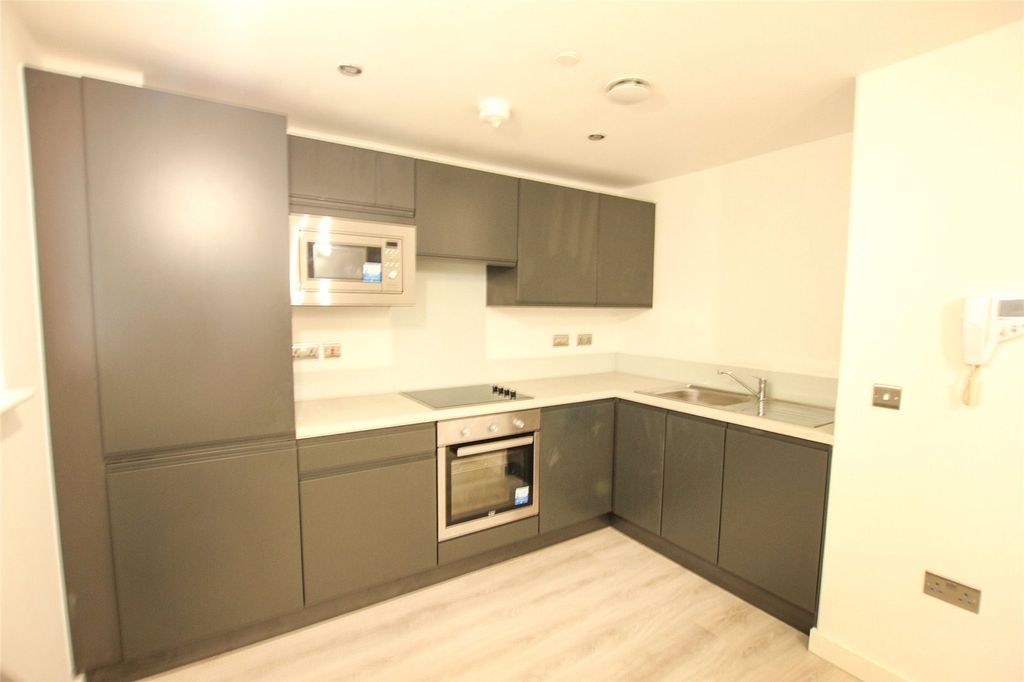 Property photo 3 of 10 Picture No. 06