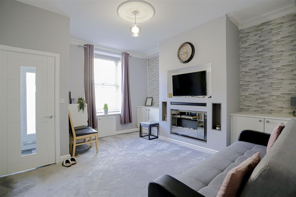 Property photo 1 of 19 1.Jpg