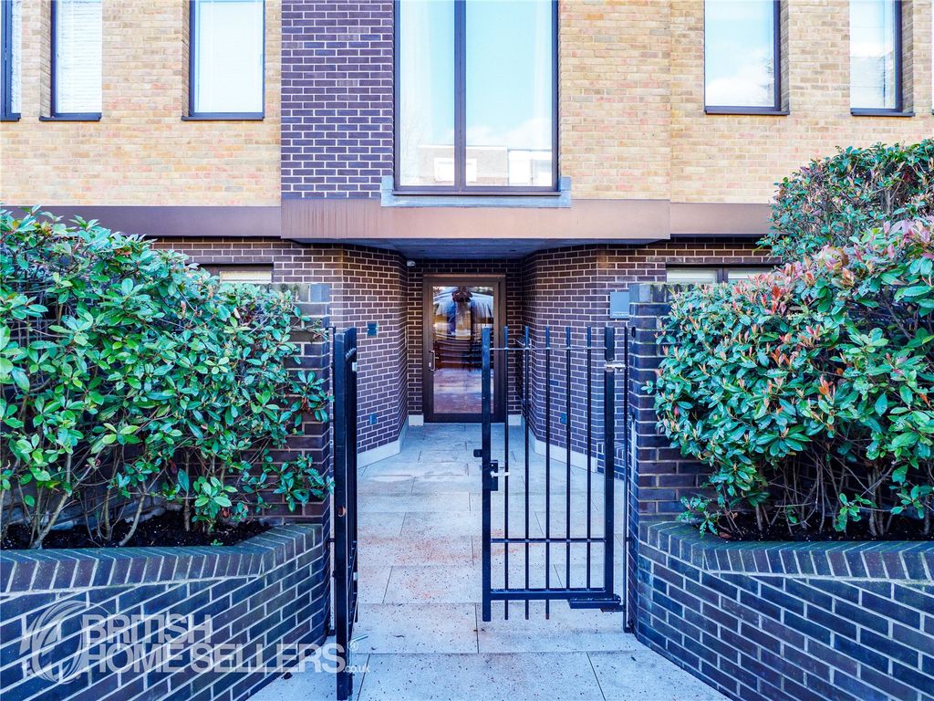 Property photo 2 of 22 Picture No. 06