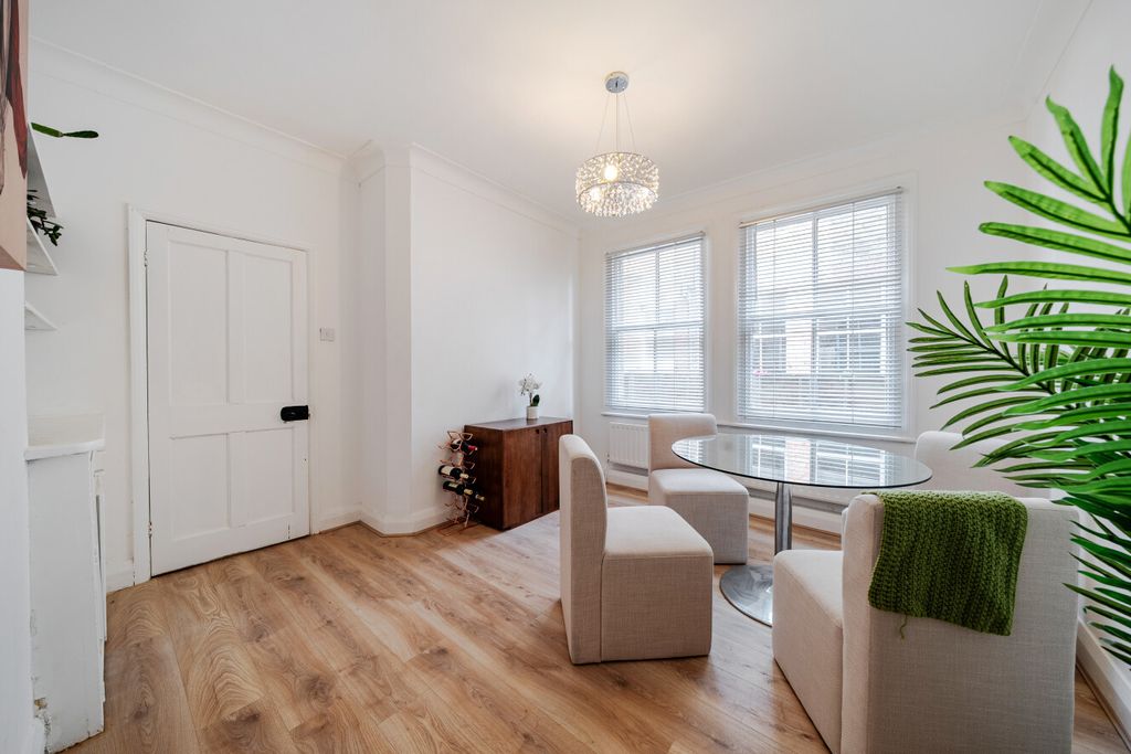Property photo 3 of 9 1514793-15-6Aa3d4...